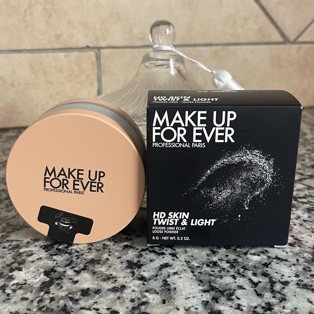 MAKE UP FOR EVER HD Skin Twist & Light Luminous Finishing Powder In 2 Medium - Picture 6 of 8